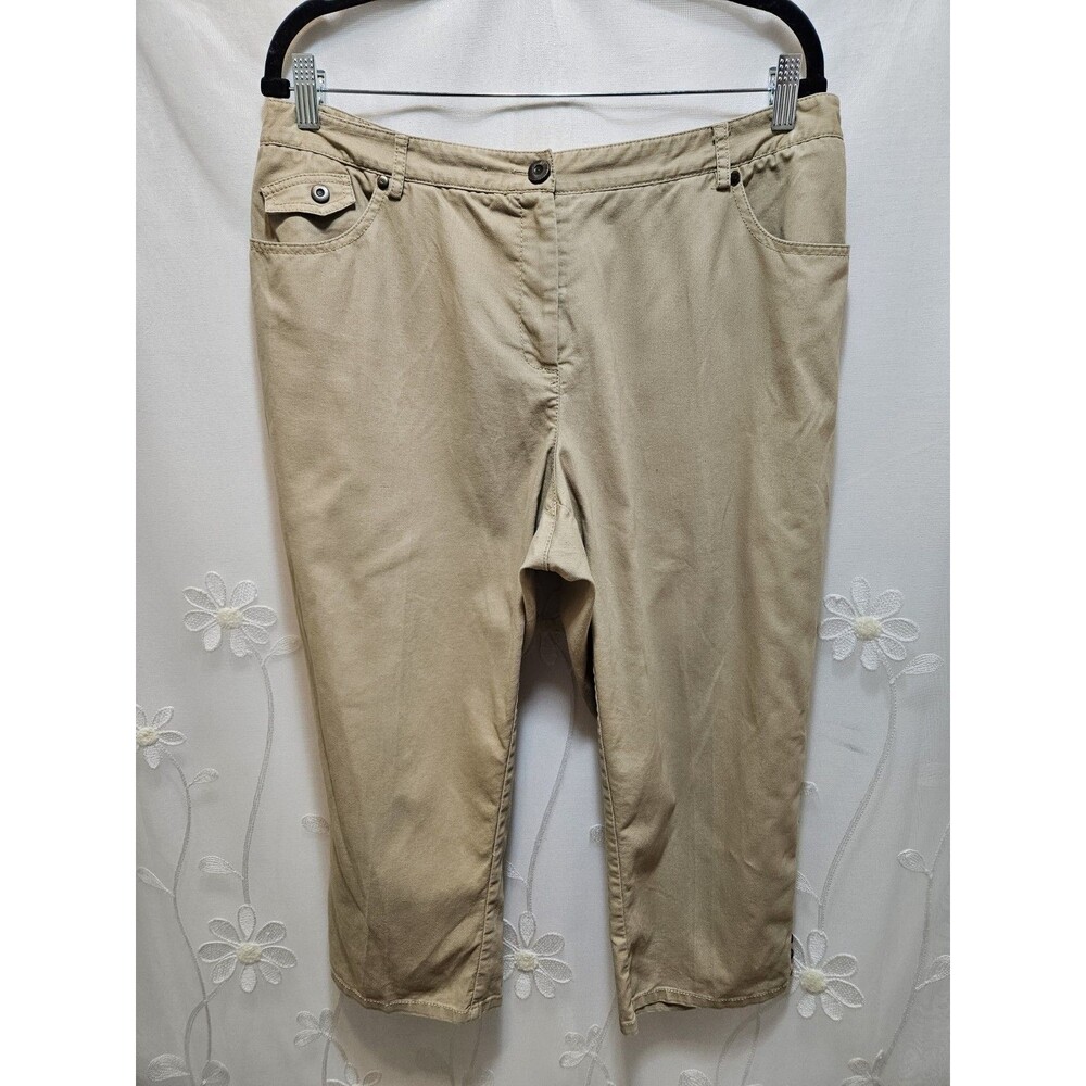 Westbound Womens Size 16 Khaki Capri Pants Staple Everyday Clean Basic Plain